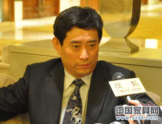 中国家具协会理事长朱长岭