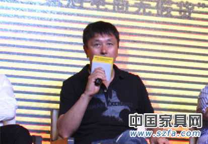 李泰岩:采用复牌方式 所有问题轻松解决(图注) 李泰岩:采用复牌方式 所有问题轻松解决(图注)
