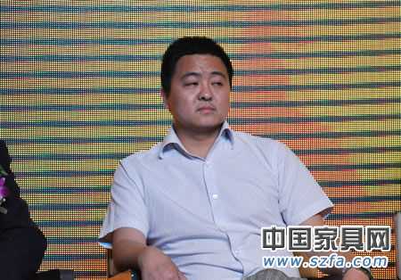 周海峰:线上线下产品保持一致性 价格可稍不同 周海峰:线上线下产品保持一致性 价格可稍不同
