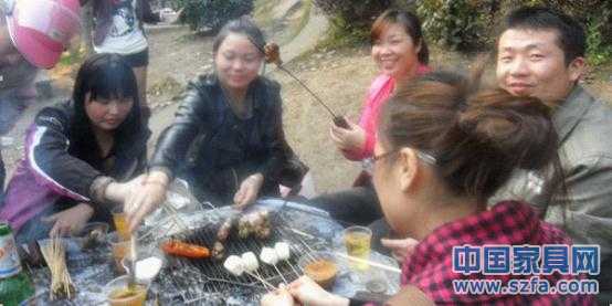 在蝶依斓感受着幸福和快乐