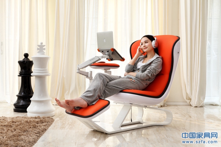 多米尼时尚高档创意电脑桌椅图片