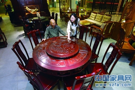 红木家具竞争激烈价格普降三成 投资仍需谨慎
