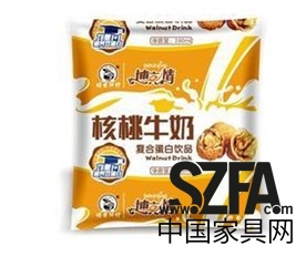 花生奶包装机包装效果