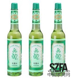花露水灌装机灌装效果