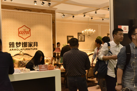 雅梦娜亮相广州展，演绎东西文化的完美结合
