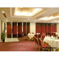 酒店活动隔断墙，酒店大厅推拉折叠隔断吊门，教你认识移动隔断