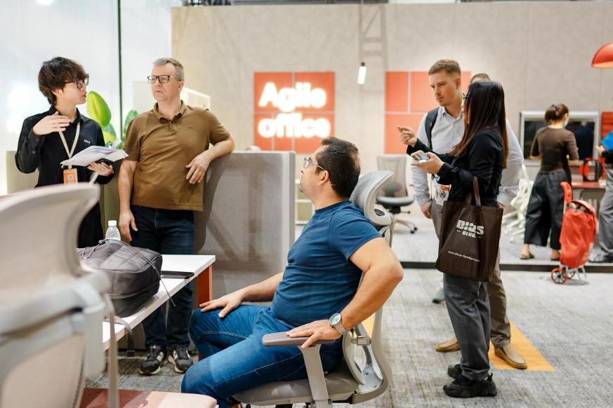 CIFF广州开幕首日直击： 迪欧集团&ldquo;破茧&rdquo;登场，新品牌迪欧S成全场焦点