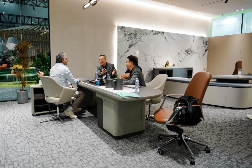 CIFF广州开幕首日直击： 迪欧集团&ldquo;破茧&rdquo;登场，新品牌迪欧S成全场焦点